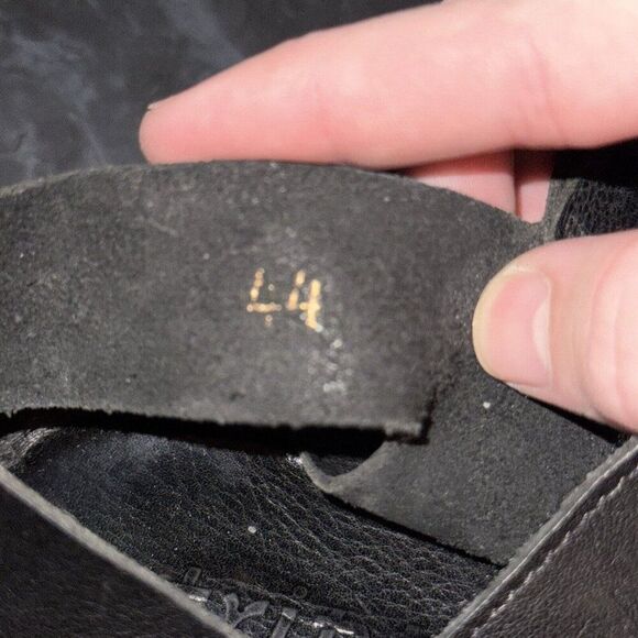 Men's Black Leather Sandals - Picture 7 of 7